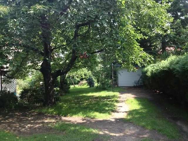 Villa Adam Praha 0*,